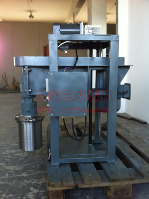 升降式真空攪拌機